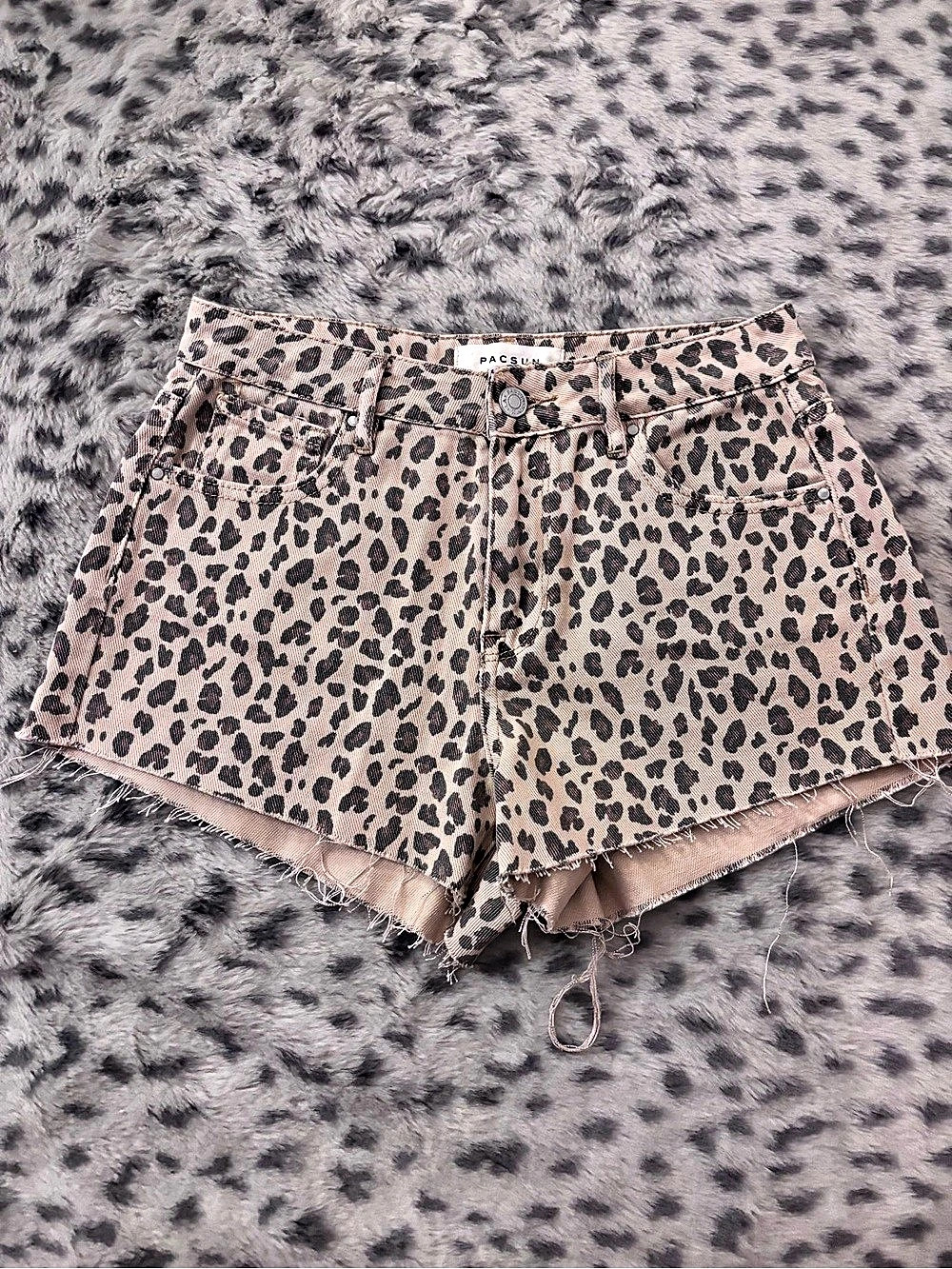 PacSun High Rise Festival Short Leopard Jean Shorts Waist 25